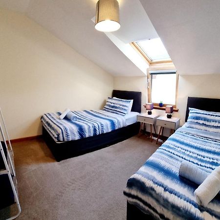 Stylish 2 Bedroom - 2 Miles Inverness City Centre Esterno foto