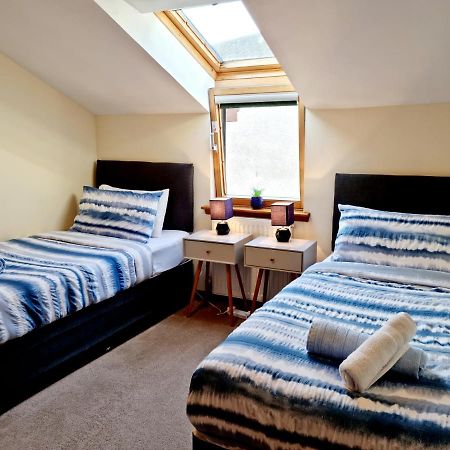 Stylish 2 Bedroom - 2 Miles Inverness City Centre Esterno foto