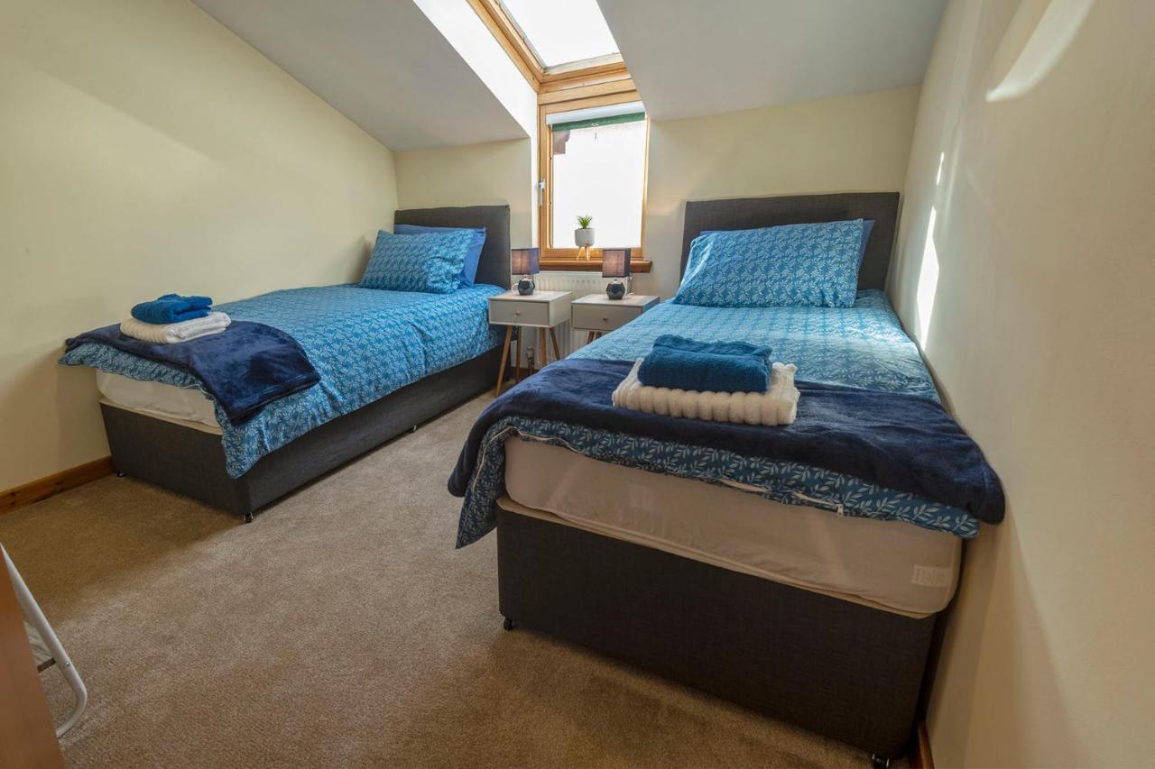 Stylish 2 Bedroom - 2 Miles Inverness City Centre Camera foto
