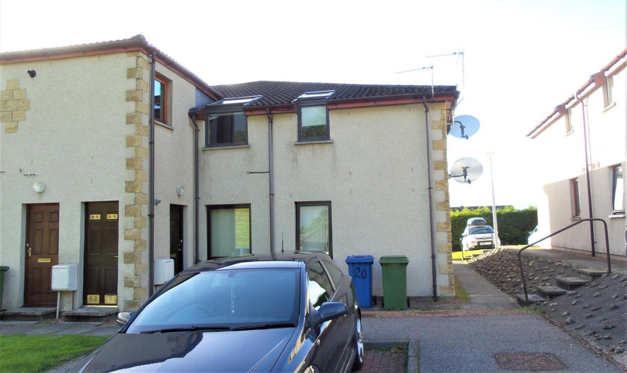 Stylish 2 Bedroom - 2 Miles Inverness City Centre Esterno foto