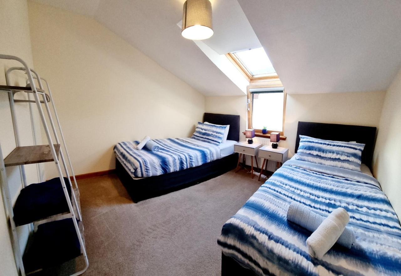 Stylish 2 Bedroom - 2 Miles Inverness City Centre Esterno foto