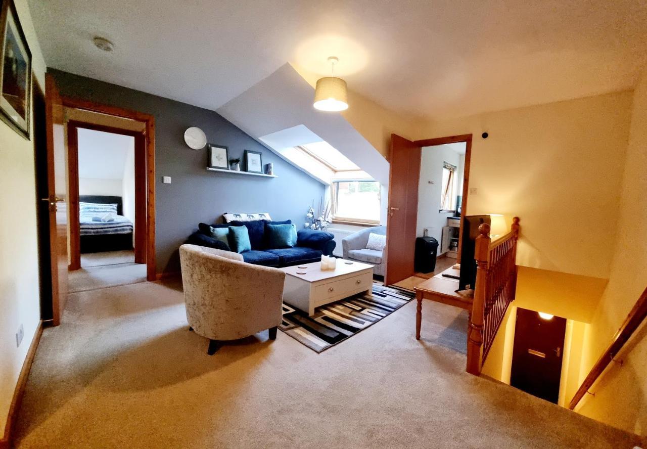 Stylish 2 Bedroom - 2 Miles Inverness City Centre Esterno foto