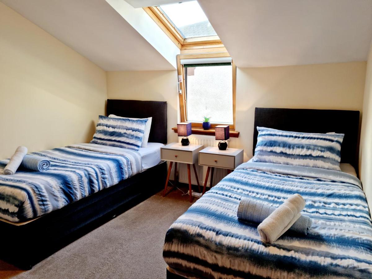 Stylish 2 Bedroom - 2 Miles Inverness City Centre Esterno foto